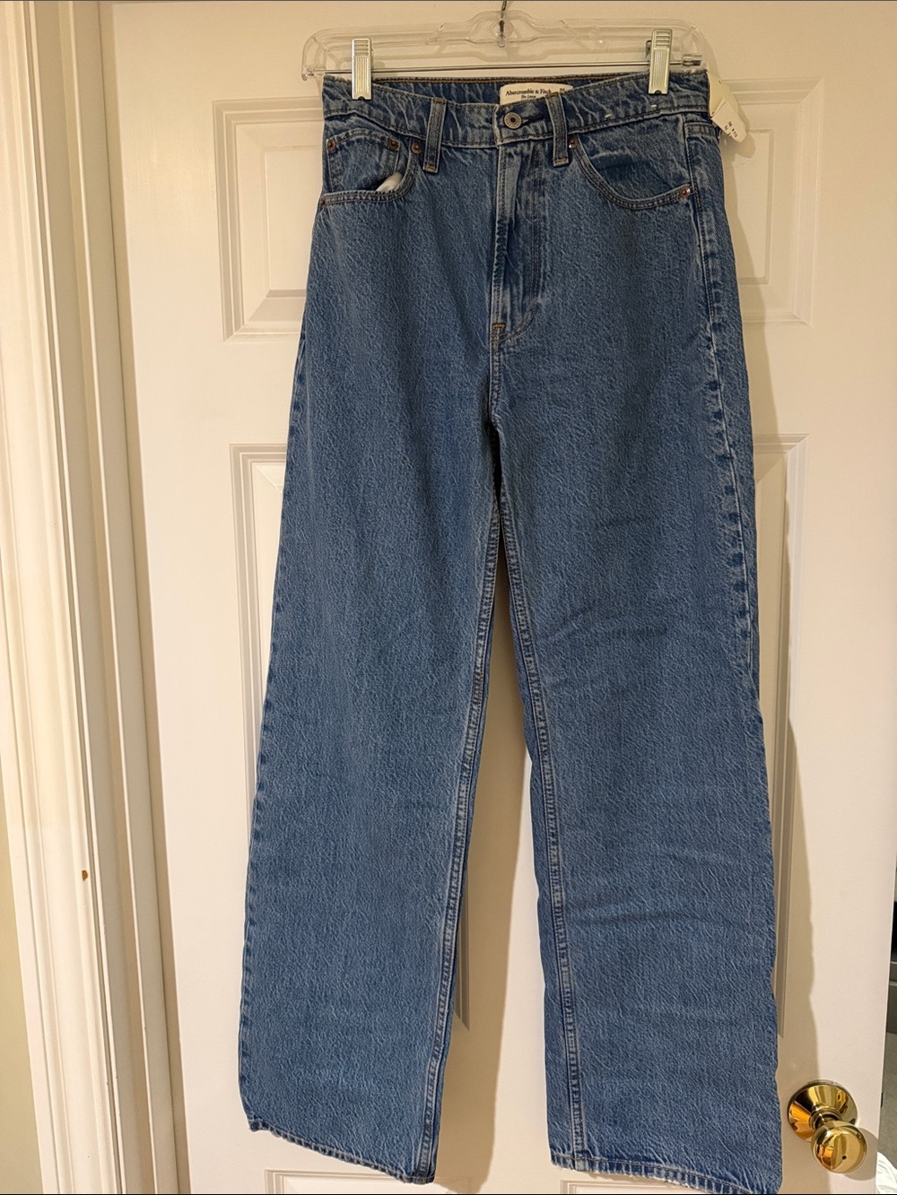 Abercrombie Loose High-Rise Straight Leg Blue Jeans